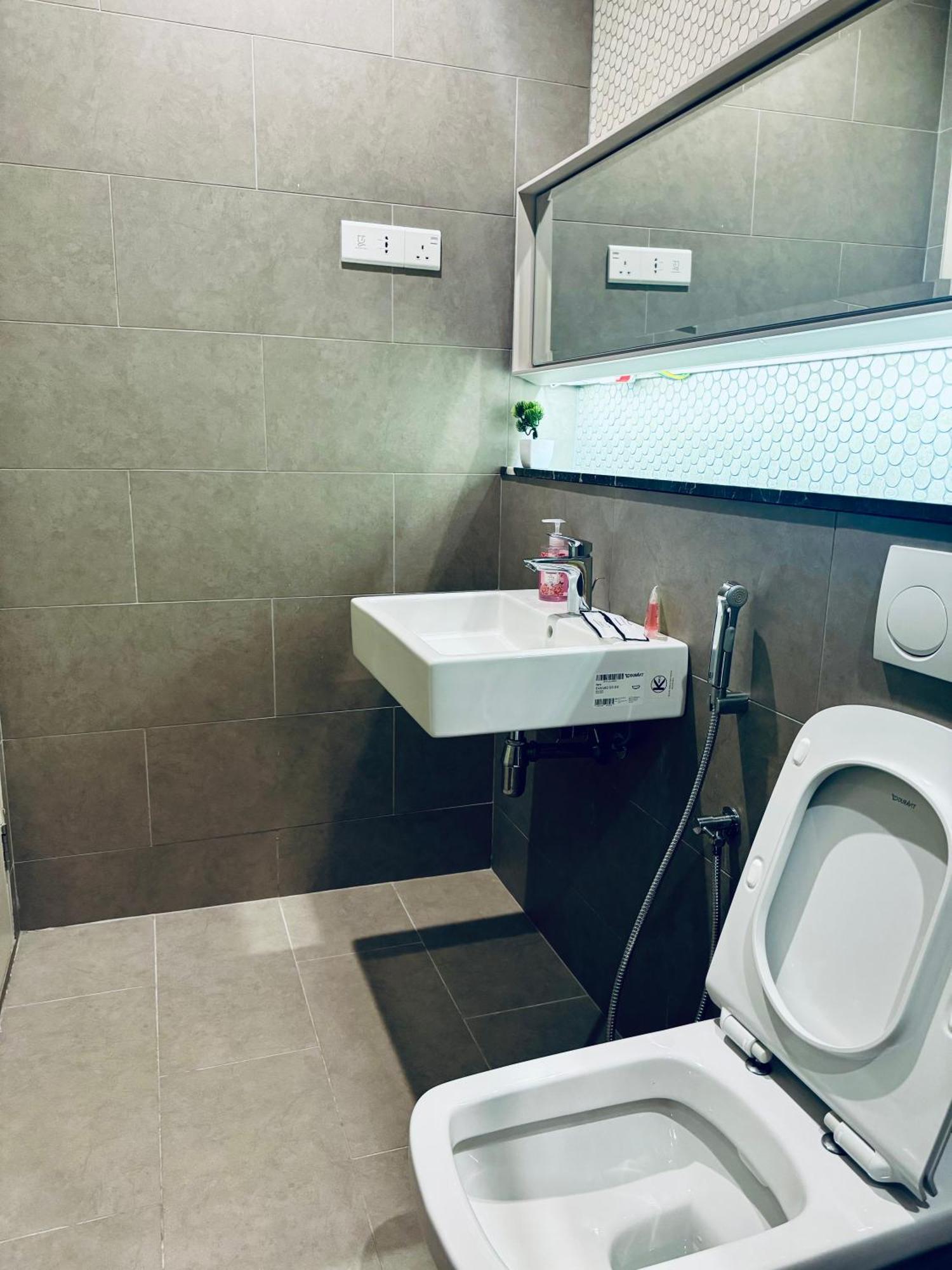 Luxury Lucentia Suites By Classy Stay Kuala Lumpur Exterior foto