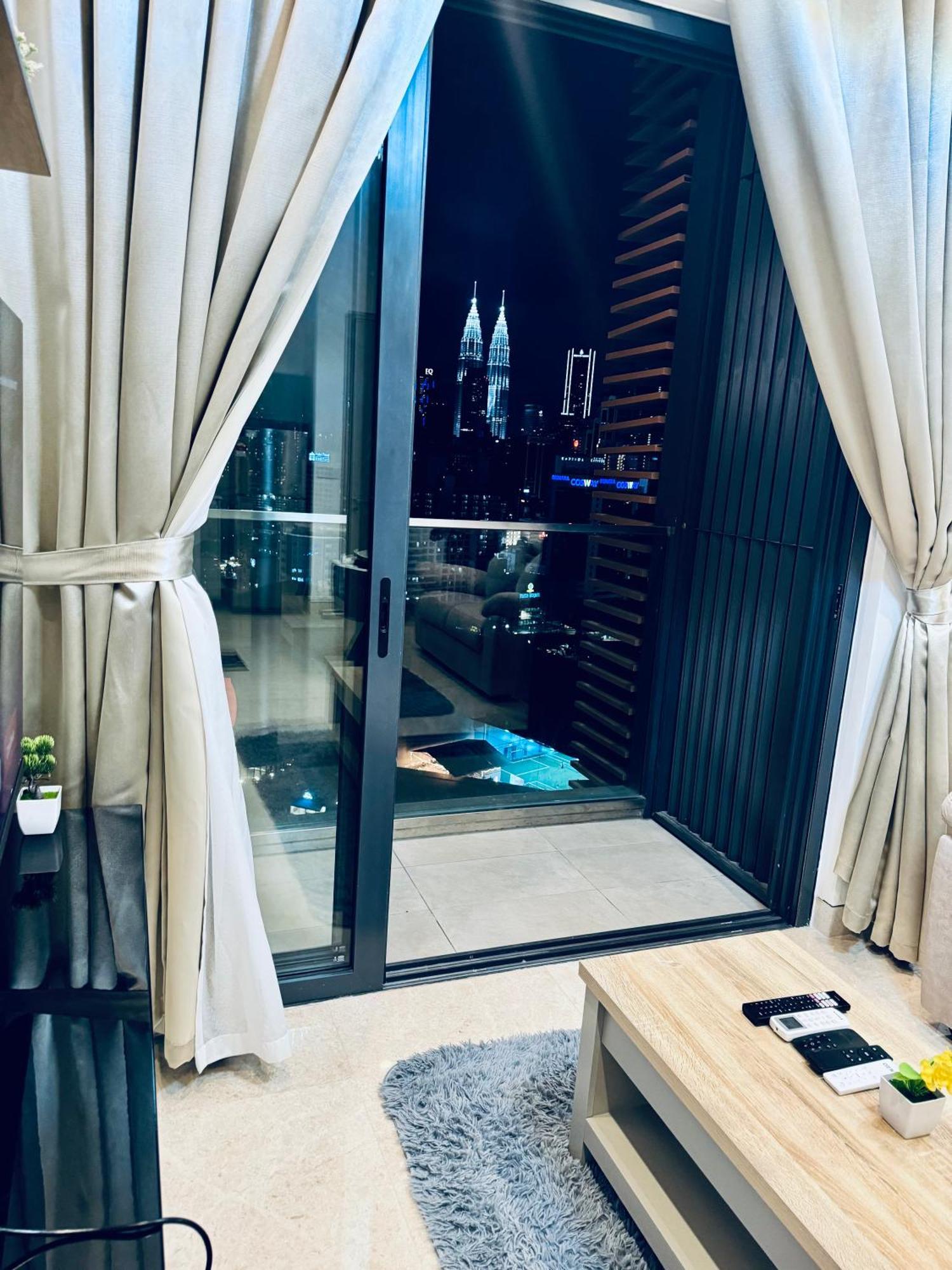 Luxury Lucentia Suites By Classy Stay Kuala Lumpur Exterior foto